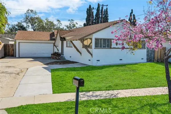 2517 Deodar Street, Santa Ana, CA 92705