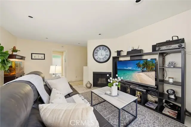 16322 Eucalyptus Avenue  #7, Bellflower, CA 90706 - #3