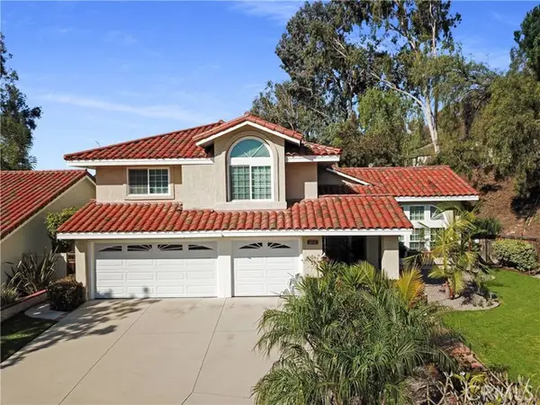 2018 Lake Mead, Orange, CA 92867