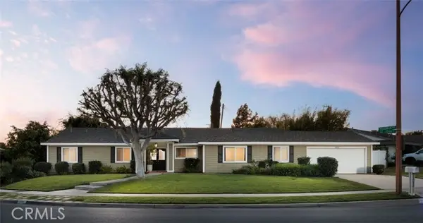 1032 Saint John Place, Santa Ana, CA 92705