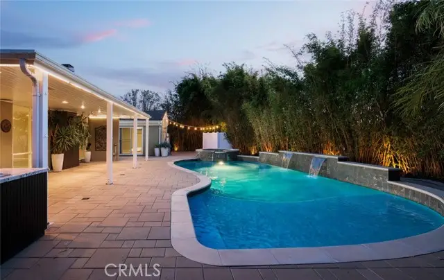 1032 Saint John Place, Santa Ana, CA 92705 - #3