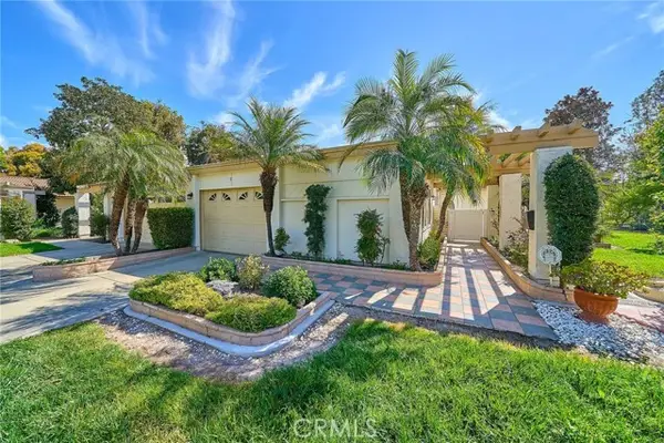 3287 San Amadeo  #B, Laguna Woods, CA 92637