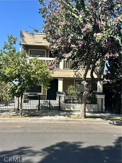 1119 Loma Vista, Long Beach, CA 90813