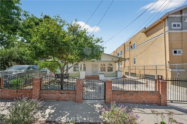 3538 London, Los Angeles, CA 90026 - #3