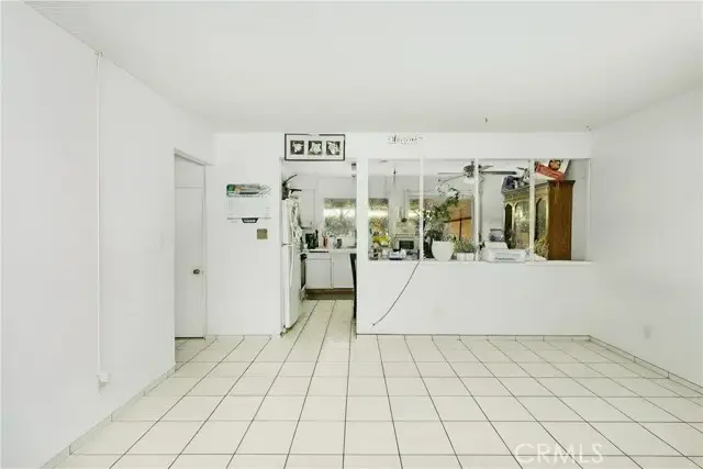 2171 Pomona, Costa Mesa, CA 92627 - #2