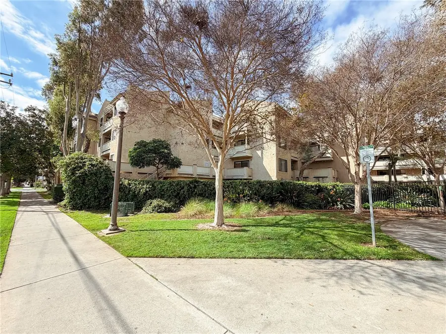 2343 E 17th Street  #205, Long Beach, CA 90804 - #2