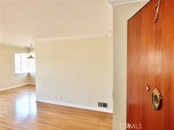 1250 East 3rd Street  #7, Long Beach, CA 90802