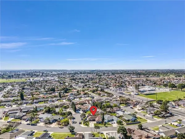 11584 Rosemary Avenue, Fountain Valley, CA 92708