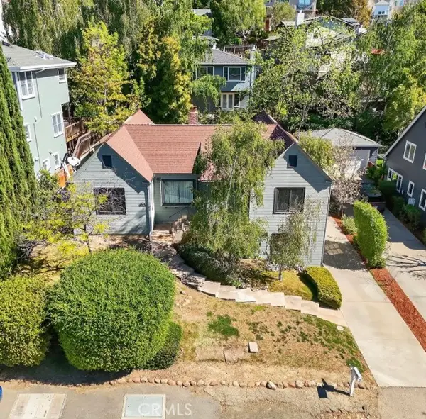 938 Leo, Oakland, CA 94611
