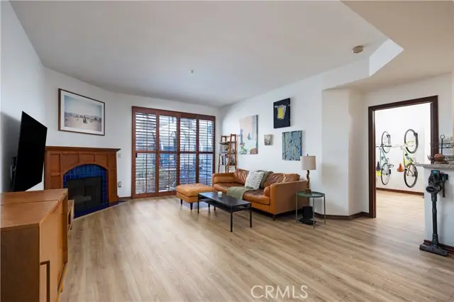 640 4th Street  #410, Long Beach, CA 90802 - #1