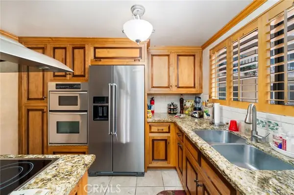 3665 1st  #202, Long Beach, CA 90803