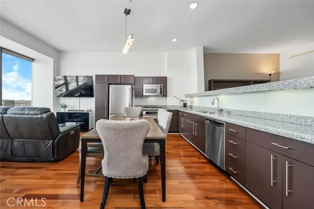 1100 Wilshire  #3005, Los Angeles, CA 90017 - #2