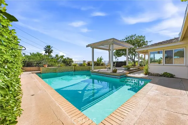 2910 Shady Forest, Orange, CA 92867 - #1