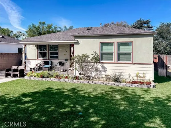 826 Orange, Orange, CA 92867