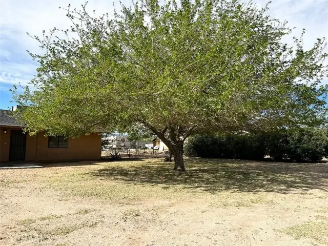 19145 Sheffield Street, Hesperia, CA 92345 - #2