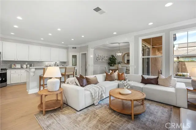 22 Apple Valley, Irvine, CA 92602 - #1