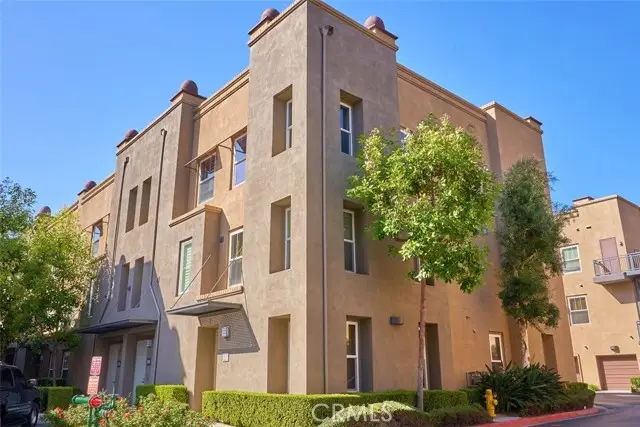 180 Village Court, Fullerton, CA 92832 - #2