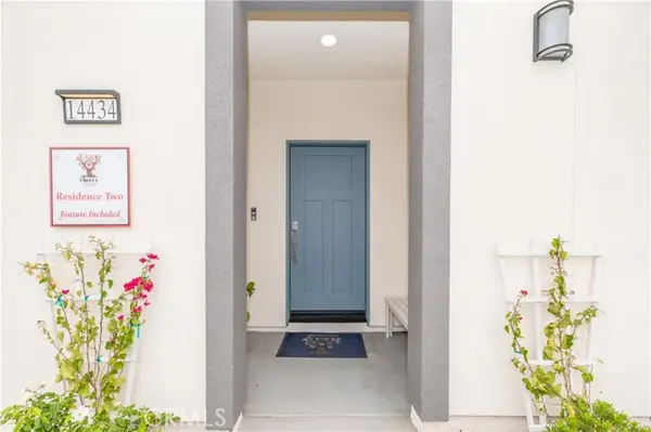 14405 Maraschino Ave, Fontana, CA 92335