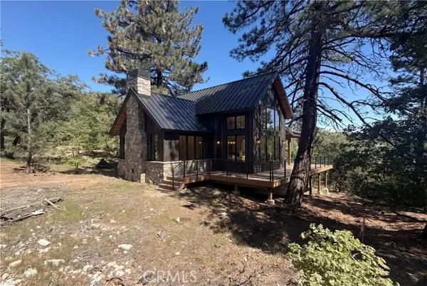 1684 Pinehurst Dr, Lake Arrowhead, CA 92352