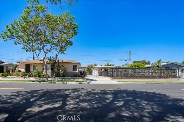 7411 Ira Avenue, Bell Gardens, CA 90201