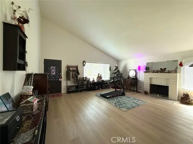 25347 VIA ORIOL, Valencia, CA 91355 - #3