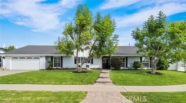 11932 Marble Arch Drive, Santa Ana, CA 92705