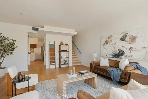 2400 Corinth, Los Angeles, CA 90064