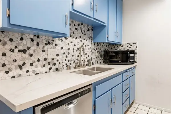 3565 Linden  #208, Long Beach, CA 90807
