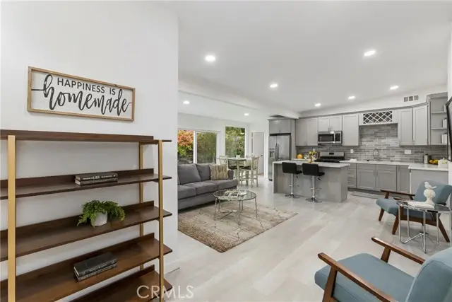 7335 Kyle Street, Tujunga, CA 91042 - #2