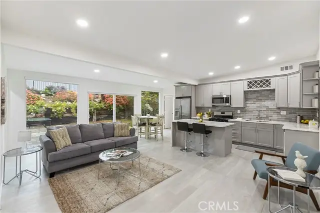 7335 Kyle Street, Tujunga, CA 91042 - #3