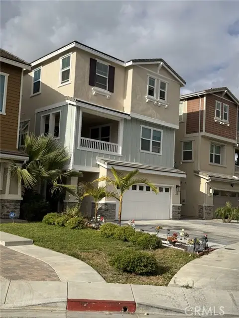 9701 Hawkeye Lane, Anaheim, CA 92804