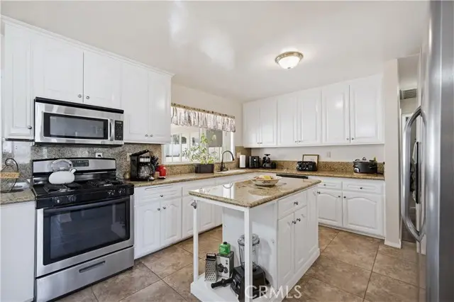 1090 4th, Norco, CA 92860 - #3