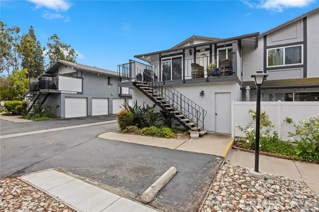 6431 New Gate, Yorba Linda, CA 92886 - #3