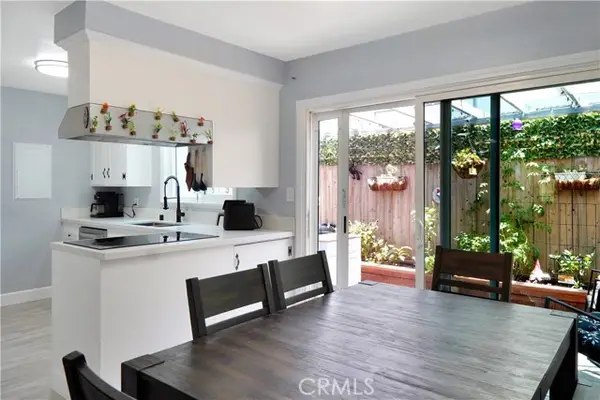 313 Acacia Avenue  #C, Fullerton, CA 92831