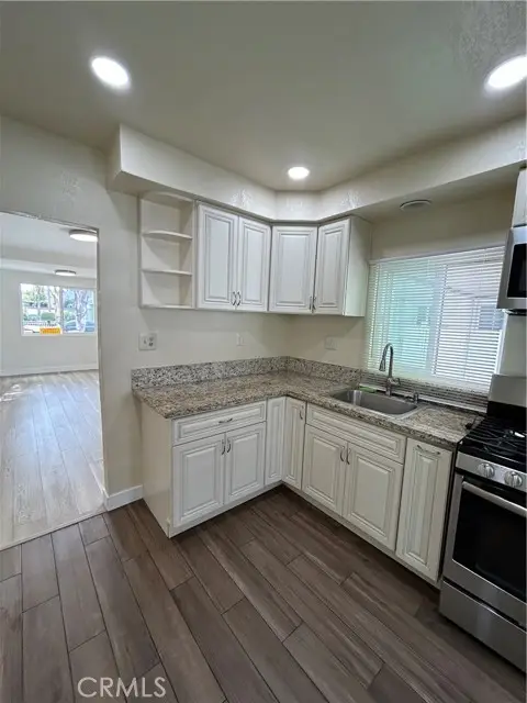 2033 Burnett Street, Long Beach, CA 90810 - #3