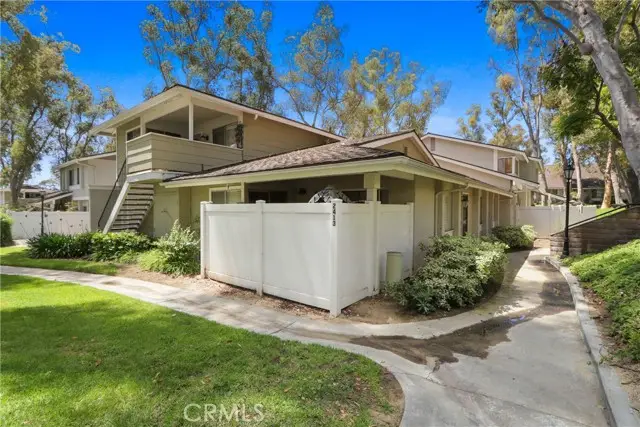 2413 Coventry Cir  #121, Fullerton, CA 92833 - #2