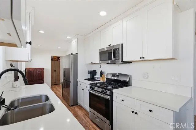1104 111th Drive, Los Angeles, CA 90059 - #1