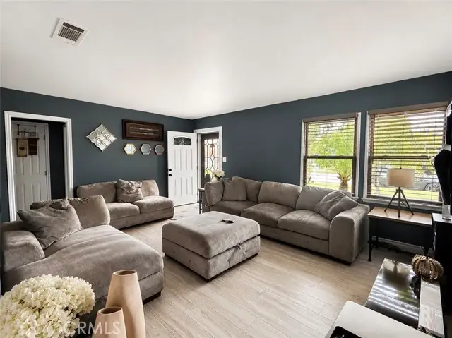 1170 Norman Rd, Colton, CA 92324 - #3