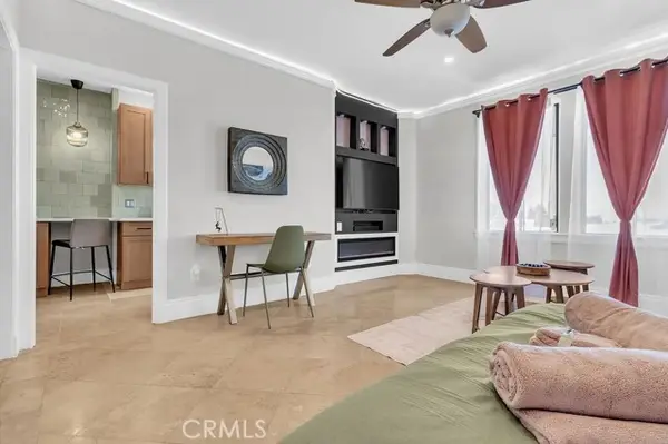 315 3rd  #512, Long Beach, CA 90802