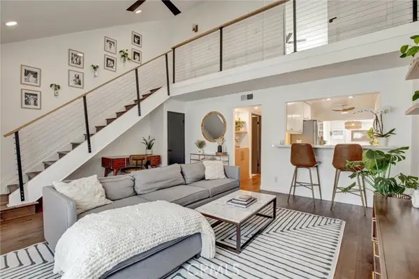153 Lexington, Costa Mesa, CA 92626