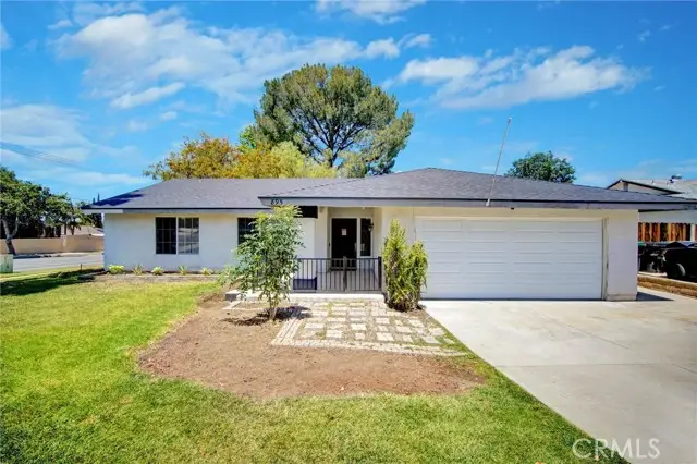 895 Crestview, Corona, CA 92882 - #1