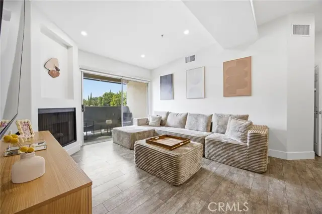15455 Sherman Way  #27, Van Nuys, CA 91406 - #2