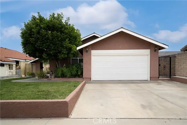 3313 South Lowell St, Santa Ana, CA 92707 - #1