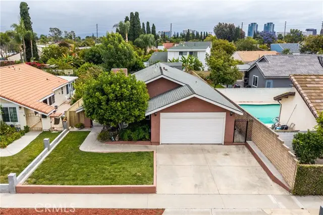 3313 South Lowell St, Santa Ana, CA 92707 - #2