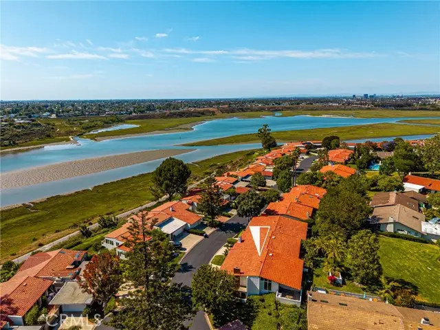 2108 Vista Entrada, Newport Beach, CA 92660 - #3