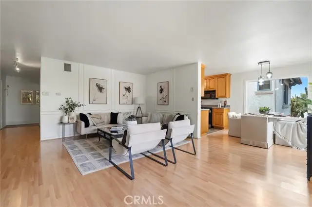 372 Carroll  #201, Long Beach, CA 90814 - #3