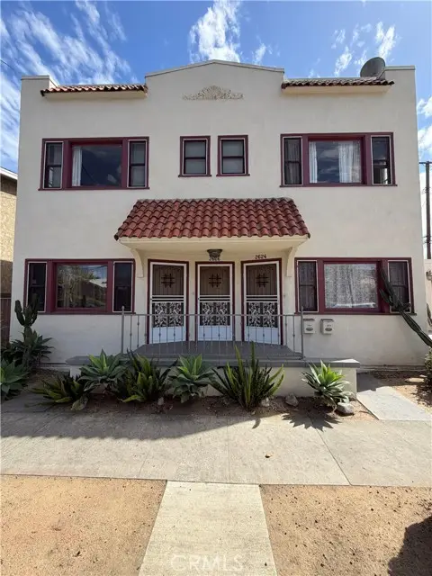 2624 6th, Long Beach, CA 90814
