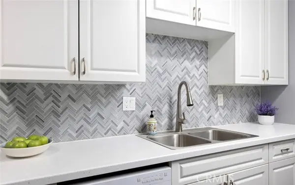 1000 MacArthur Boulevard  #11, Santa Ana, CA 92707