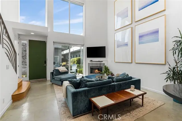 637 4th  #B, Long Beach, CA 90802 - #3