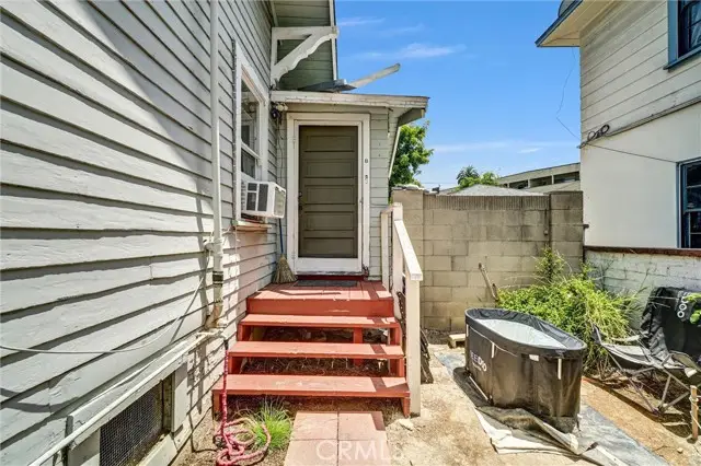 831 French Street, Santa Ana, CA 92701 - #3